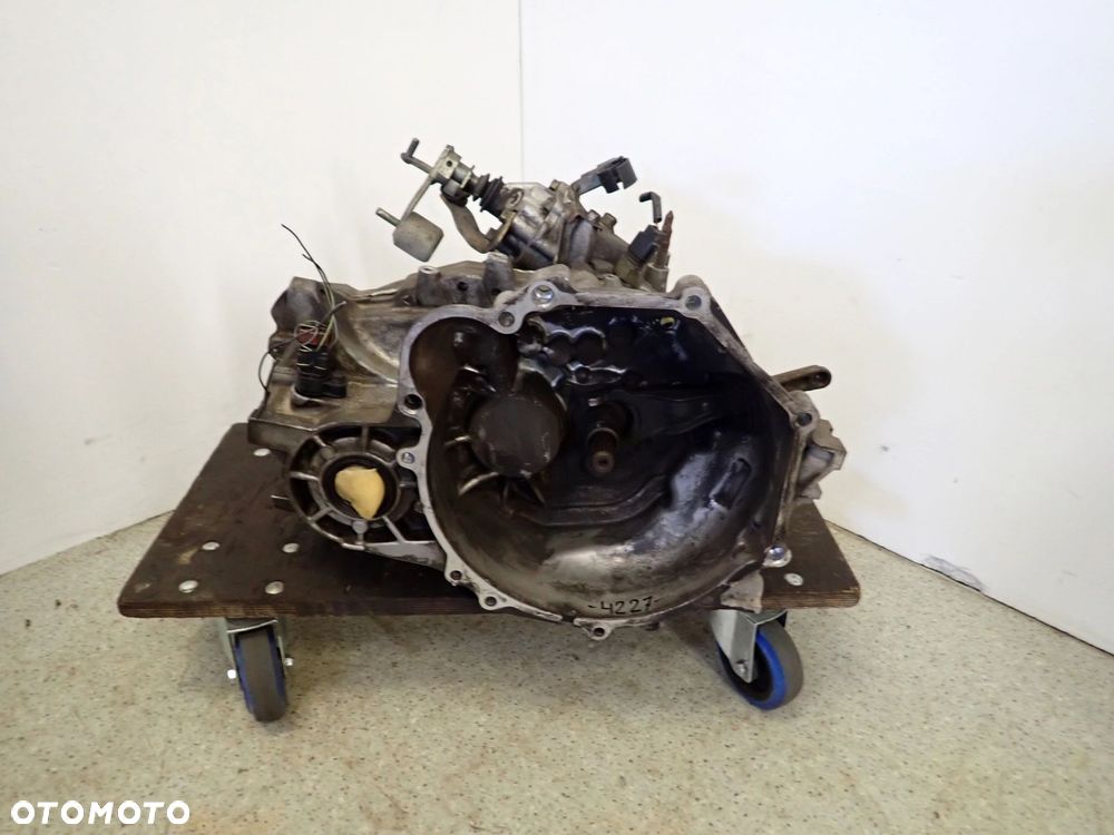 MITSUBISHI LANCER 03-07 1.6 SKRZYNIA BIEGÓW MANUALNA - 1