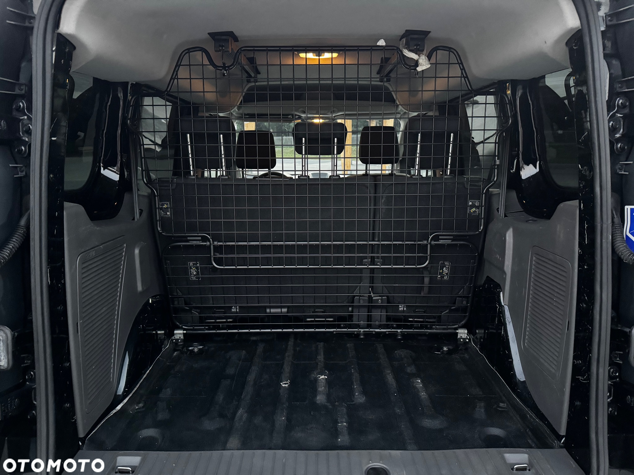 Ford Transit Connect 220 L1 LKW Trend - 13