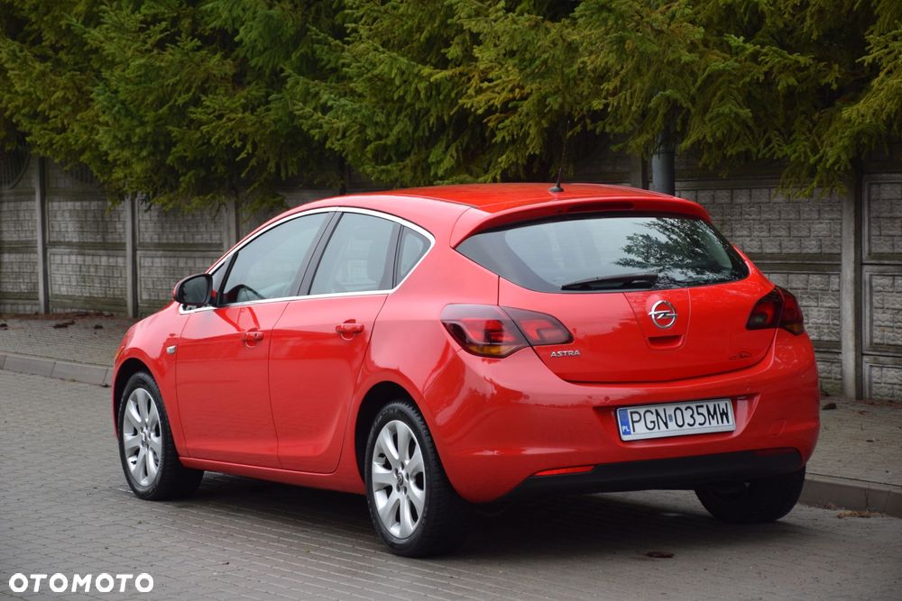 Opel Astra 1.6 Automatik Cosmo - 8