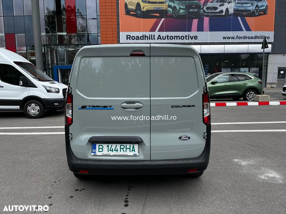 Ford Courier Van - 4