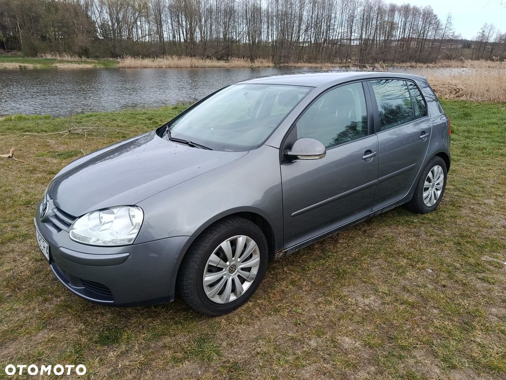 Volkswagen Golf - 2