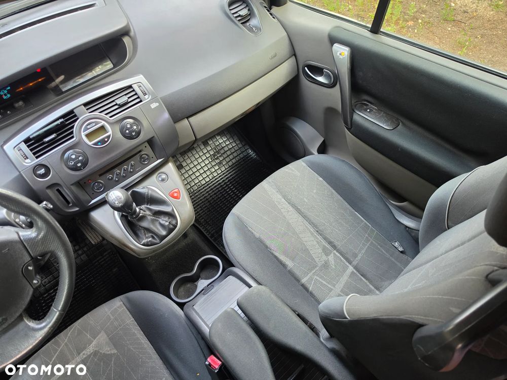 Renault Scenic 1.9 dCi Confort Expression - 21