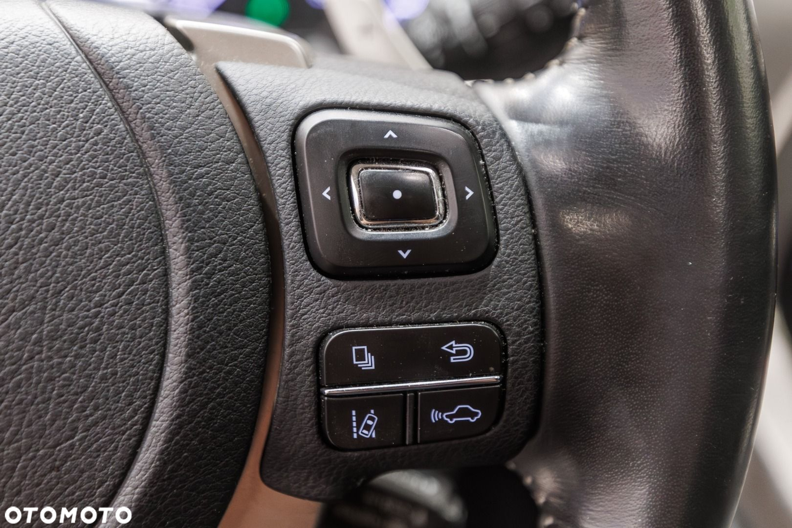 Lexus NX - 24