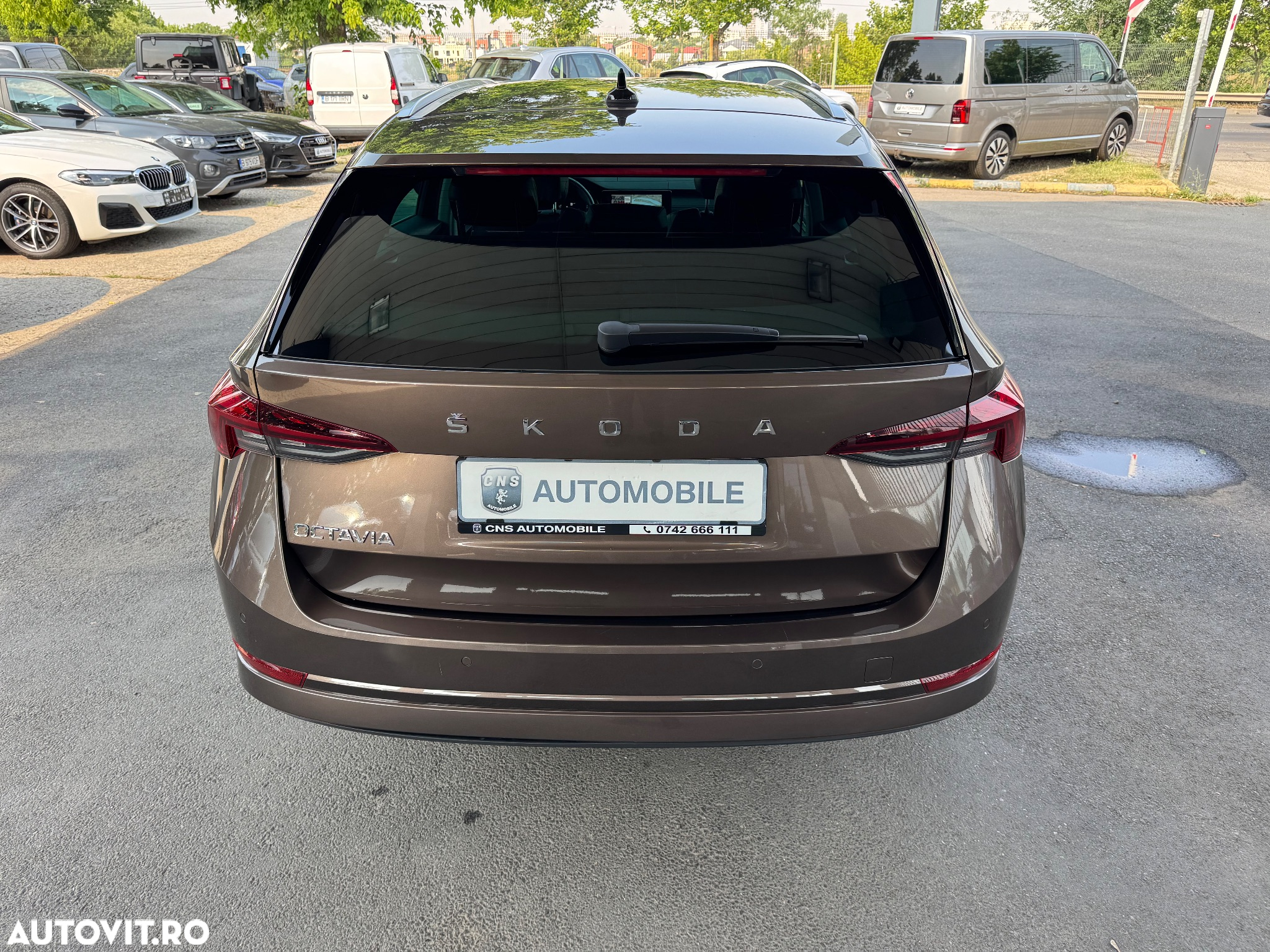 Skoda Octavia Combi Diesel 2.0 TDI DSG Ambition - 8