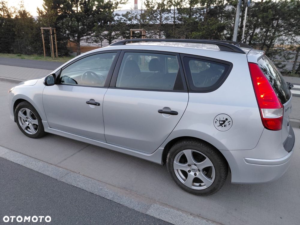 Hyundai i30 i30cw 1.4 Comfort - 3