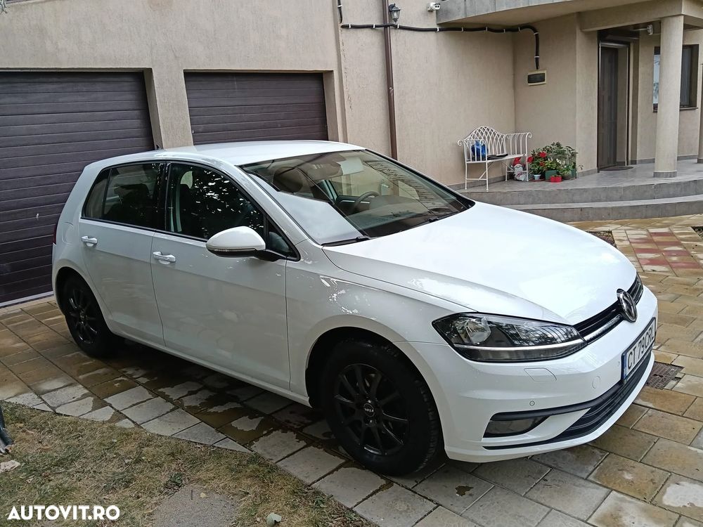 Volkswagen Golf - 3