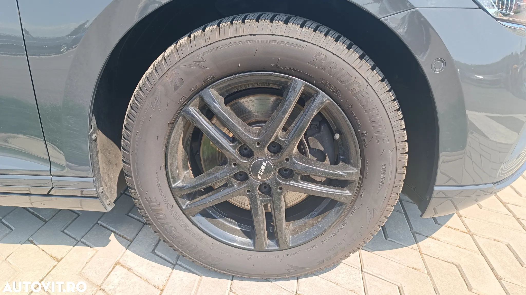 Volkswagen Passat Variant 2.0 TDI DSG Business - 4