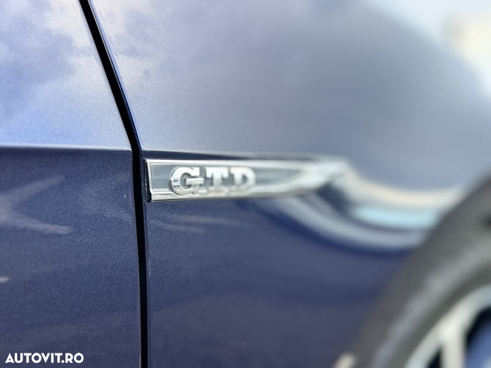 Volkswagen Golf 2.0 TDI DPF BMT DSG GTD - 16