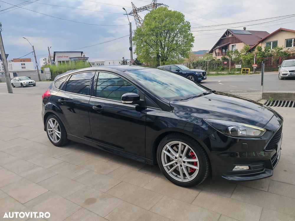 Ford Focus Powershift ST - 4