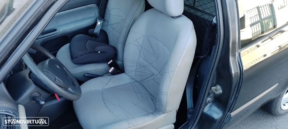 Renault Clio 1.5 dCi Authentique - 5