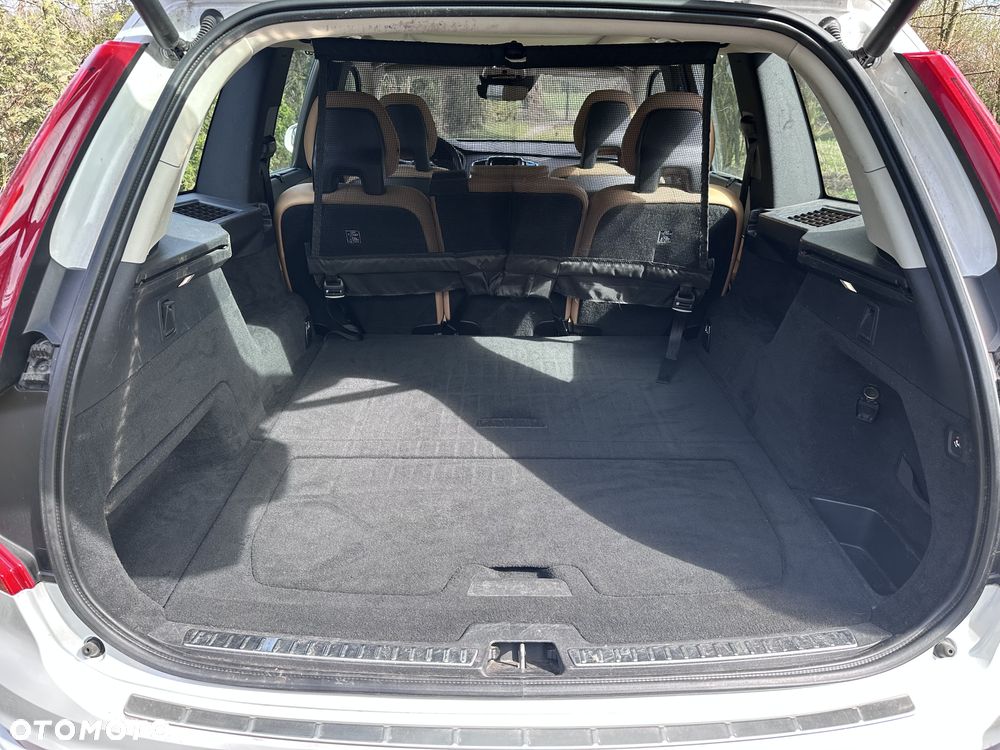 Volvo XC 90 D5 AWD Inscription - 8