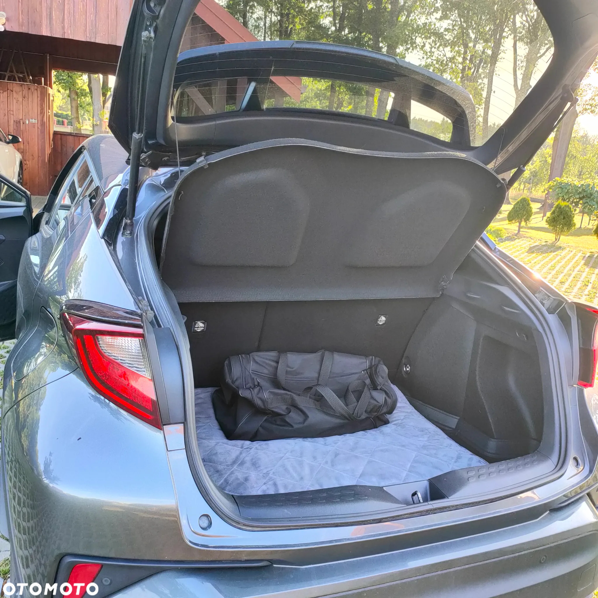 Toyota C-HR 1.2 T Style - 10