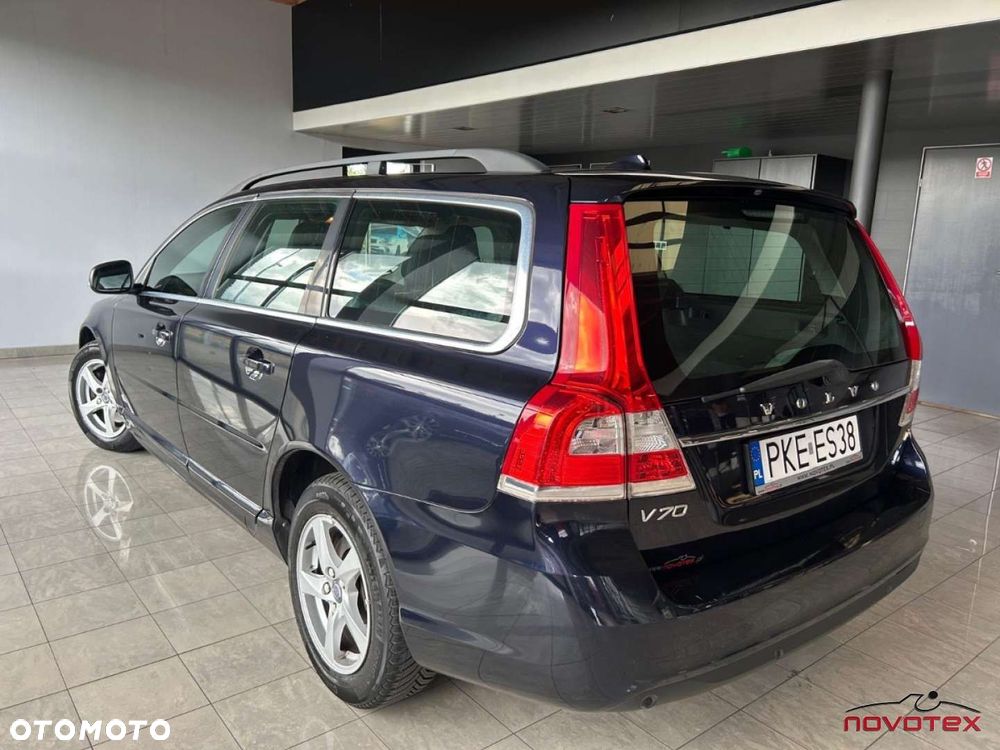 Volvo V70 D3 Momentum - 4