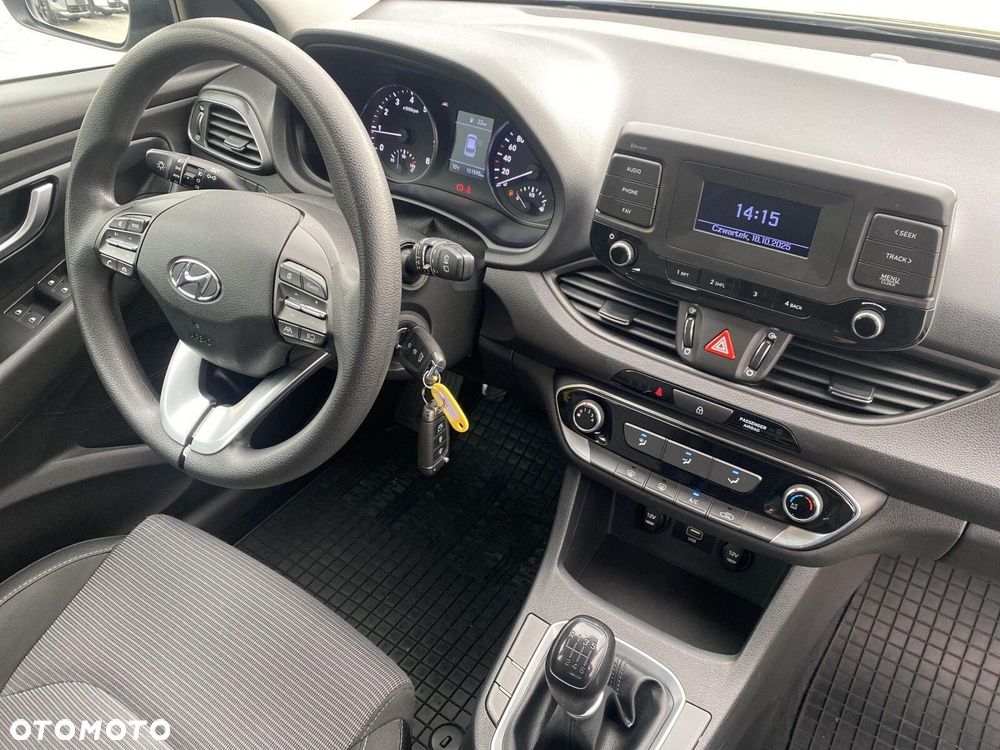 Hyundai i30 - 23