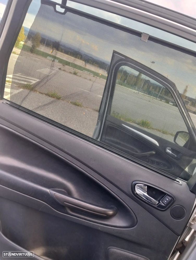 Ford S-Max - 9