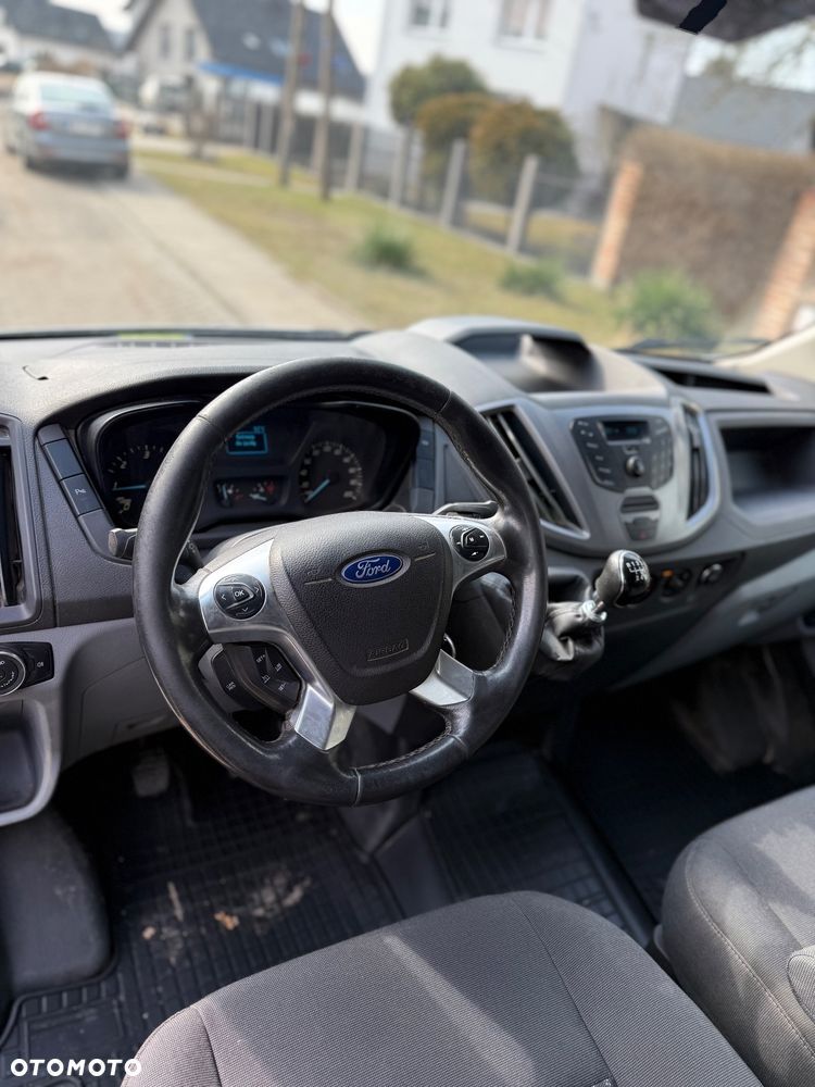 Ford Transit - 11