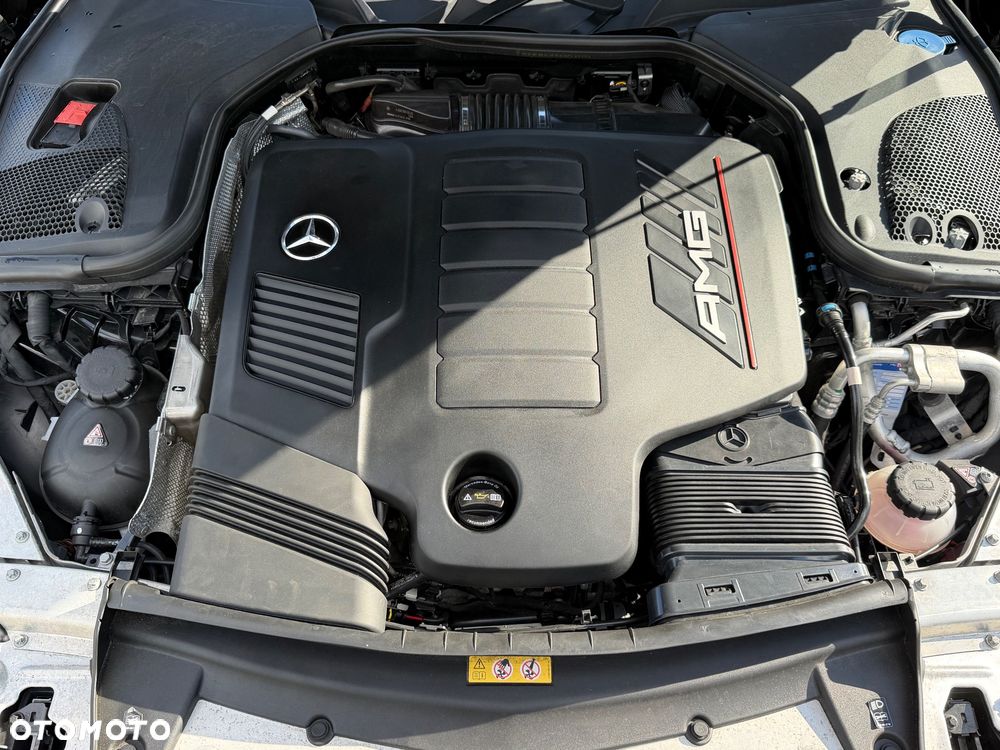 Mercedes-Benz Klasa E AMG 53 4-Matic+ - 26