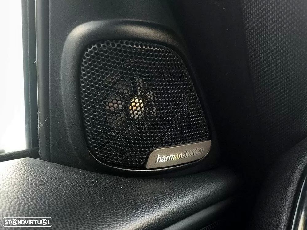 MINI Countryman Cooper SE ALL4 Auto - 32