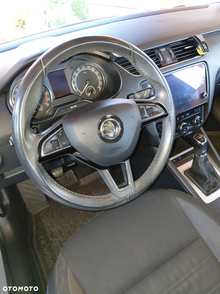 Skoda Octavia 1.6 TDI SCR Ambition - 17