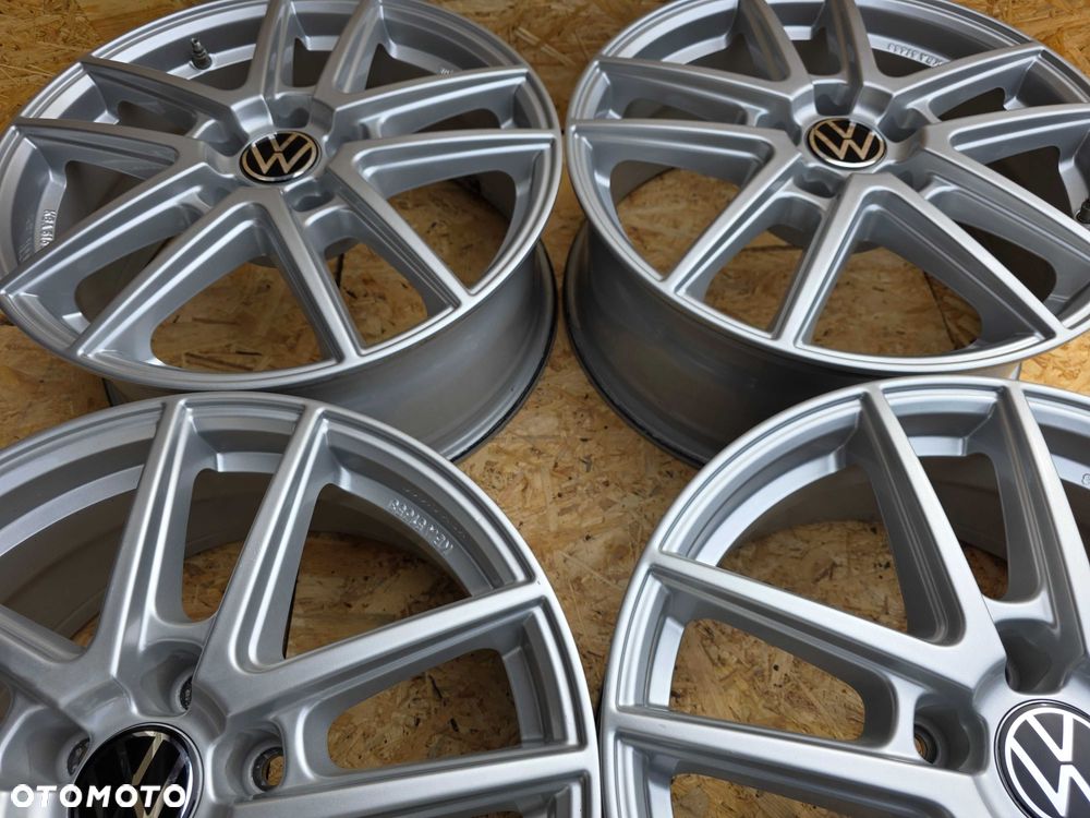 [1401] Felgi aluminiowe 17 cali VW 5x112 et40 Golf Passat Arteon - 10