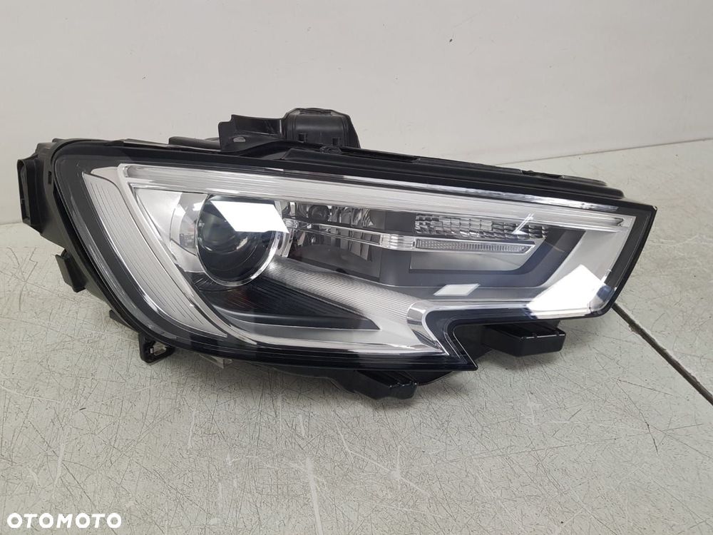 AUDI A3 8V0 LIFT 16-20 LAMPA PRAWA PRZEDNIA XENON + LED 8V0941006E - 3