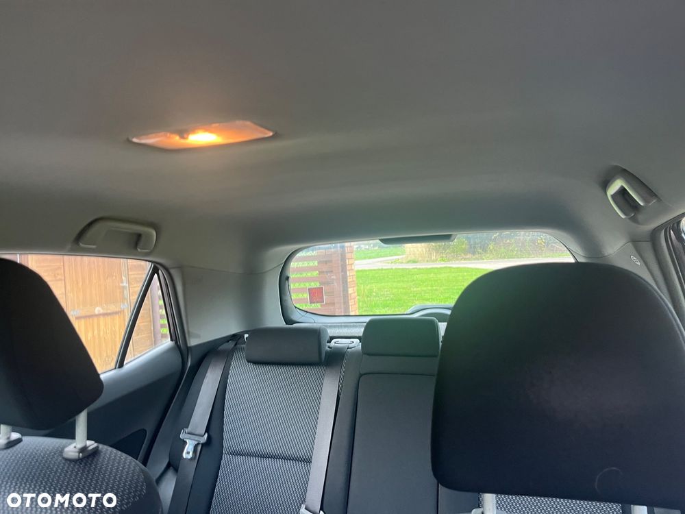 Toyota Auris 1.4 D-4D Luna - 11