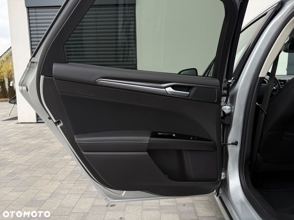 Ford Mondeo 2.0 EcoBlue Business Edition - 36