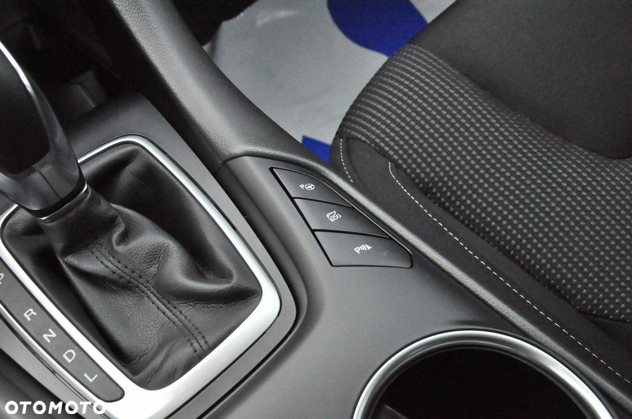 Ford Mondeo - 31