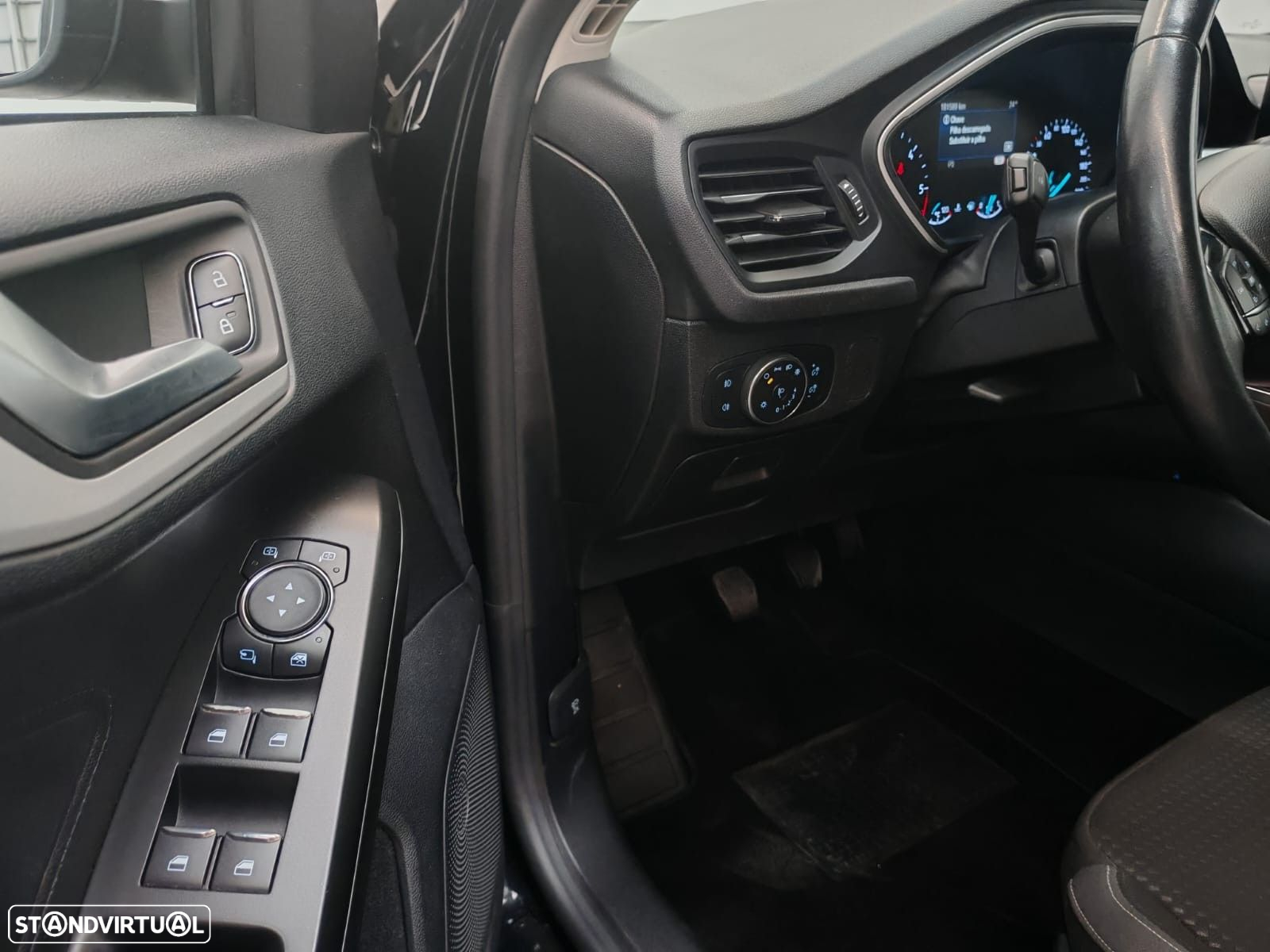 Ford Focus 1.5 TDCi EcoBlue Active - 13