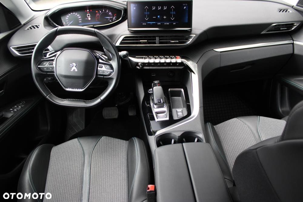 Peugeot 3008 - 11