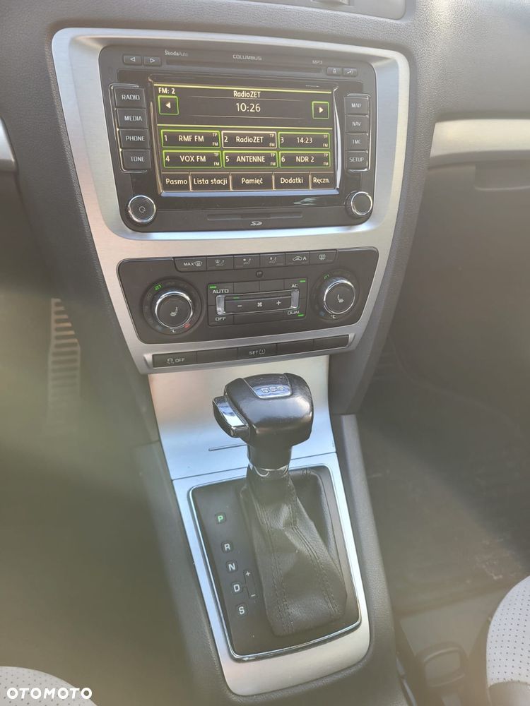 Skoda Octavia 2.0 TDI DPF RS DSG - 2