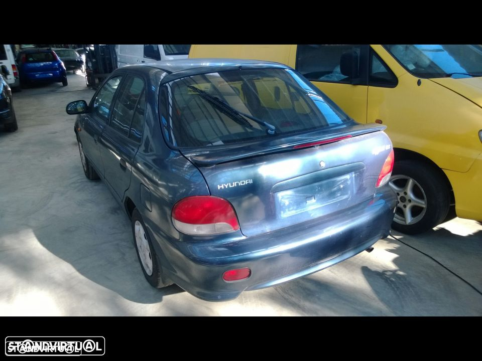 Hyundai Accent 97 para peças - 2