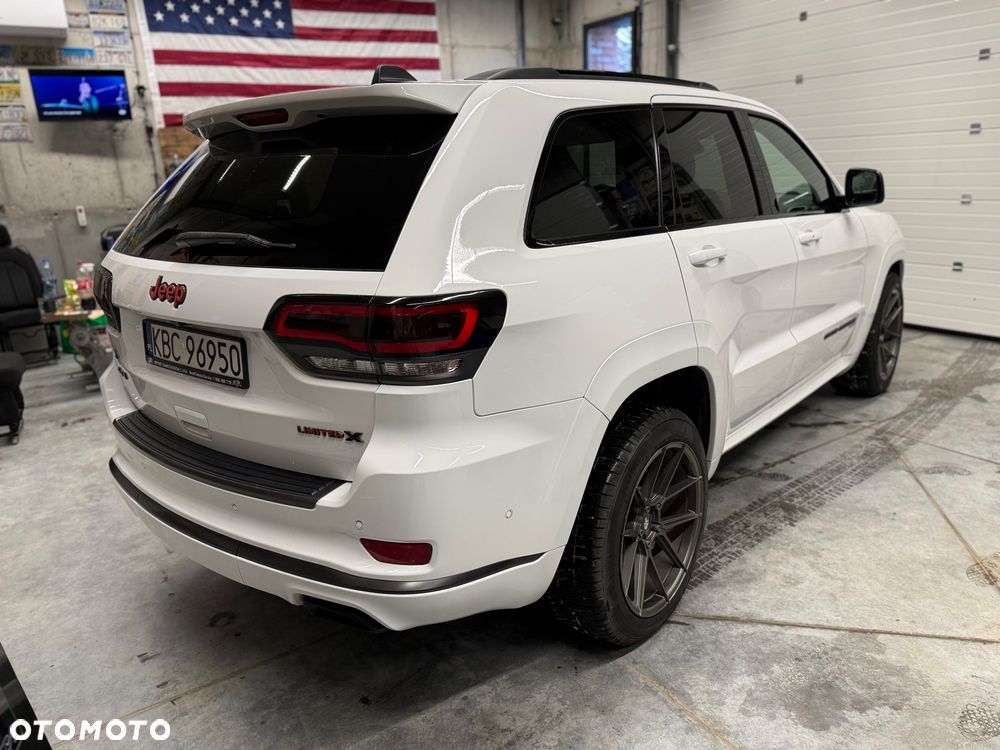 Jeep Grand Cherokee - 2