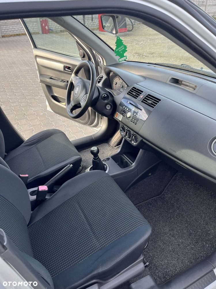 Suzuki Swift 1.3 Comfort - 11
