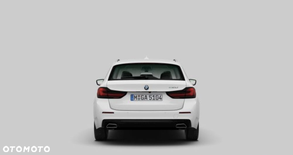 BMW Seria 5 518d mHEV - 6