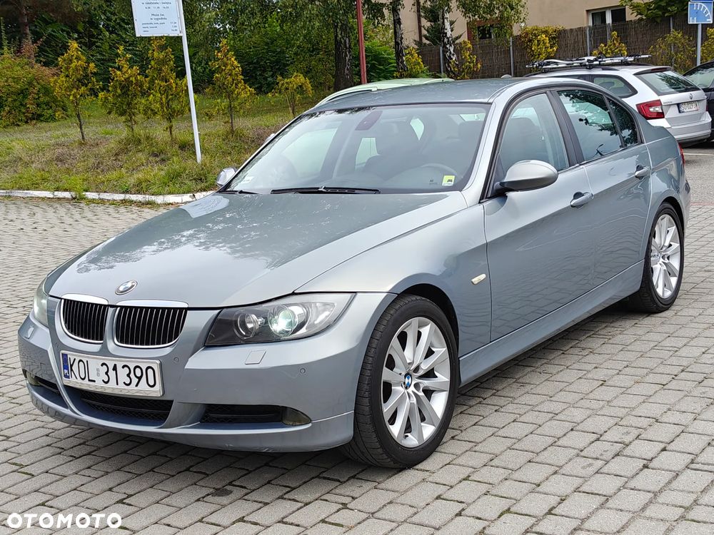 BMW Seria 5 520i - 30