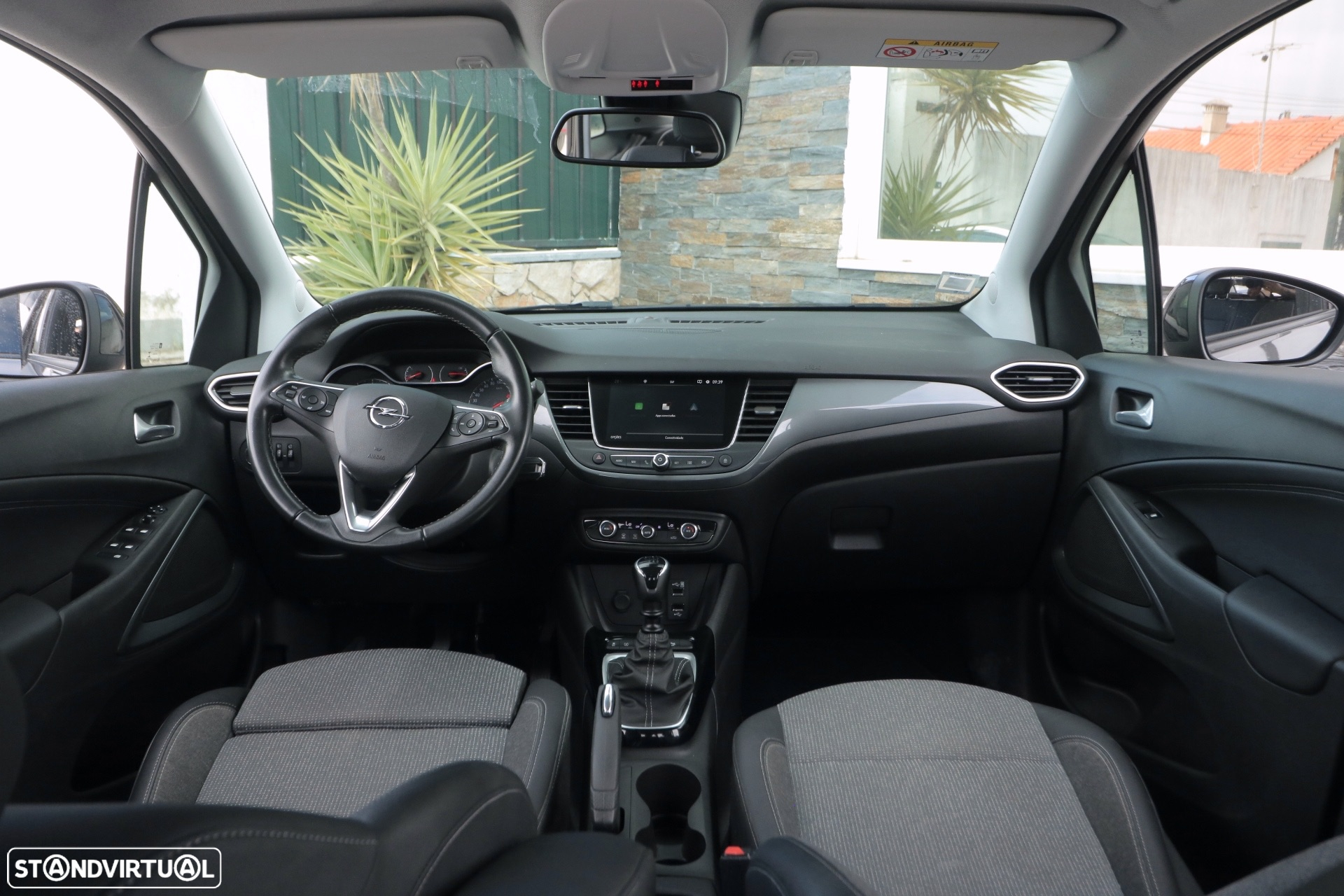 Opel Crossland X 1.2 T Innovation - 17