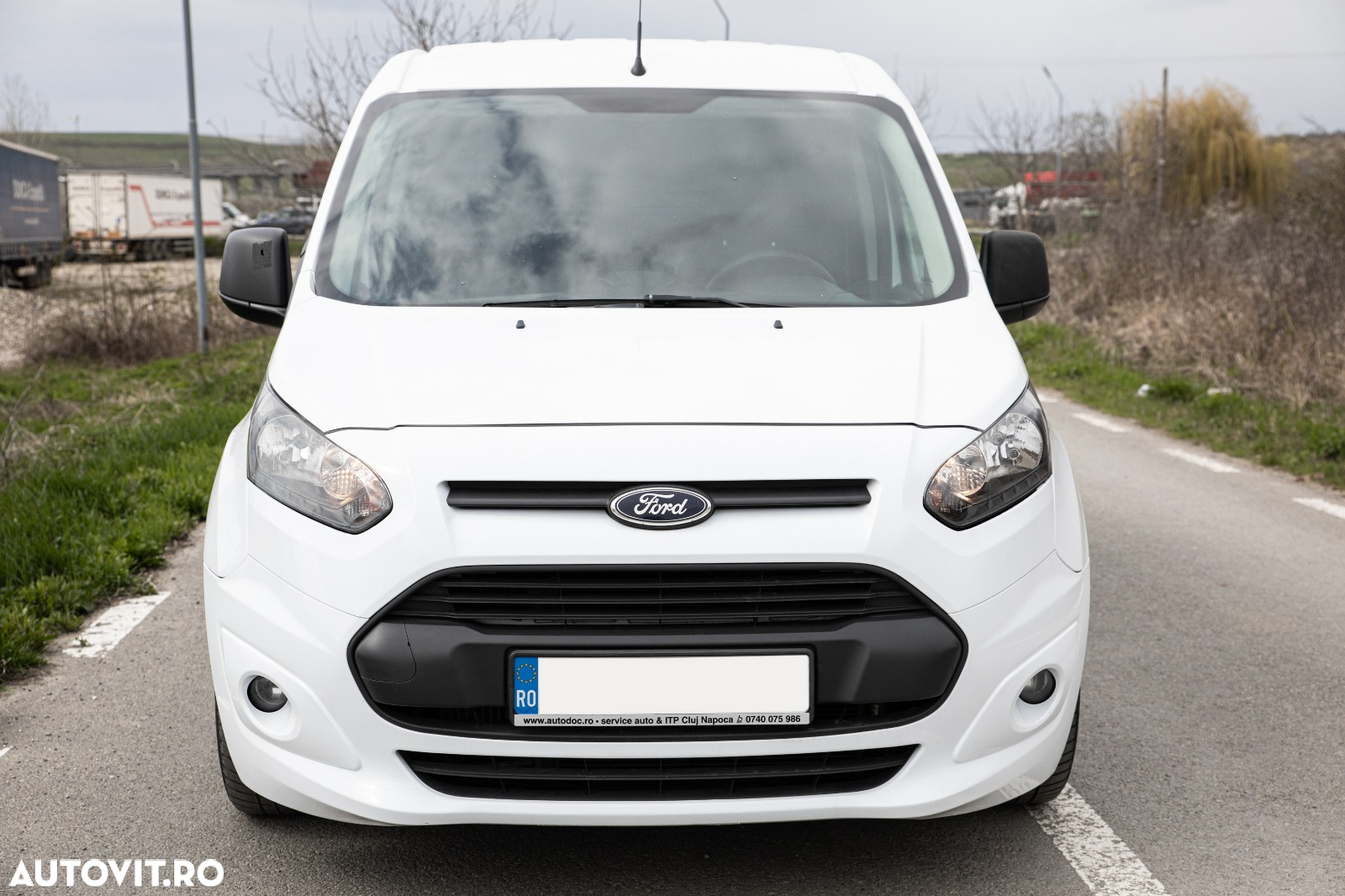 Ford Tourneo conect - 6
