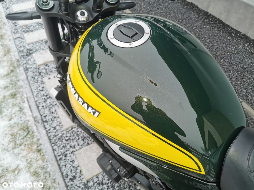 Kawasaki Z 900 RS - 16