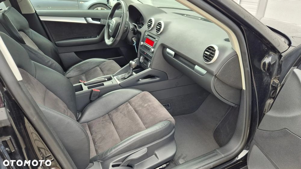 Audi A3 Sportback 1.8 TFSI S tronic Attraction - 14