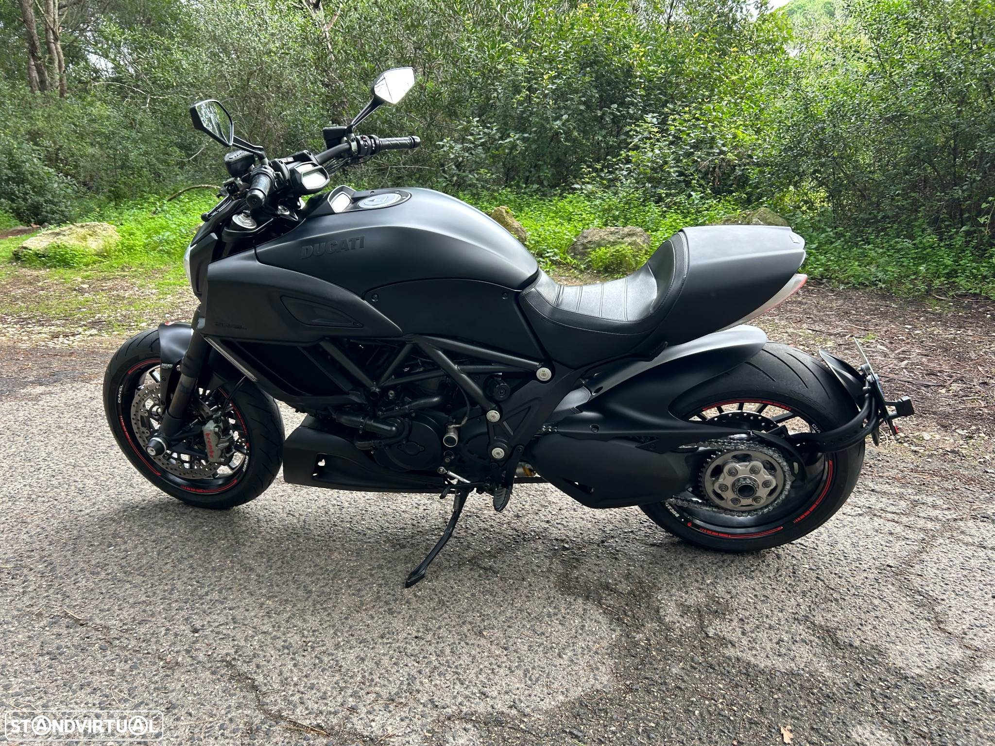 Ducati Diavel 1200 Dark - 16
