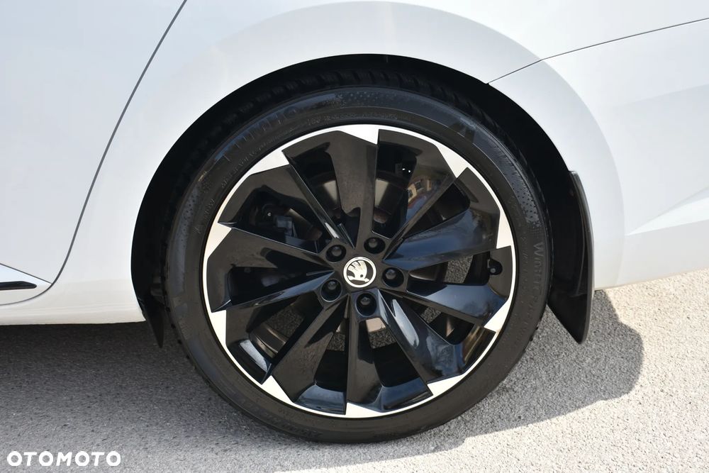 Skoda Superb 2.0 TDI SCR 4x4 Sportline DSG - 15