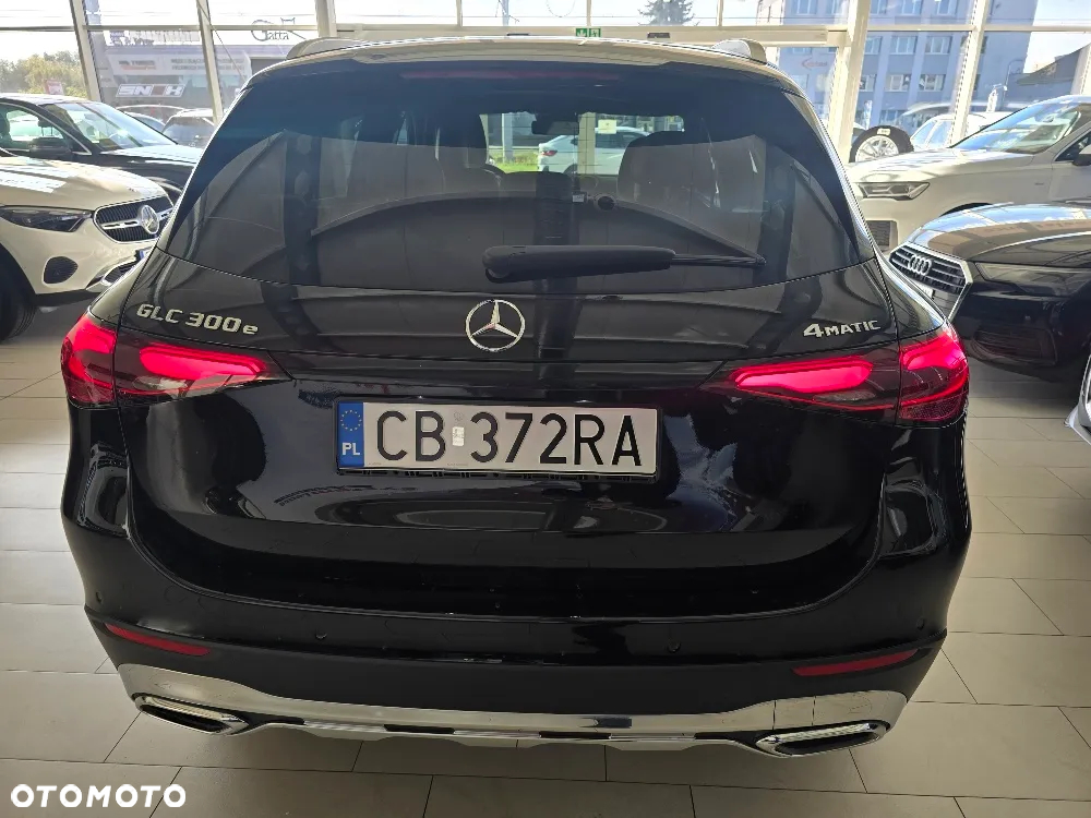 Mercedes-Benz GLC 300 e 4-Matic - 17