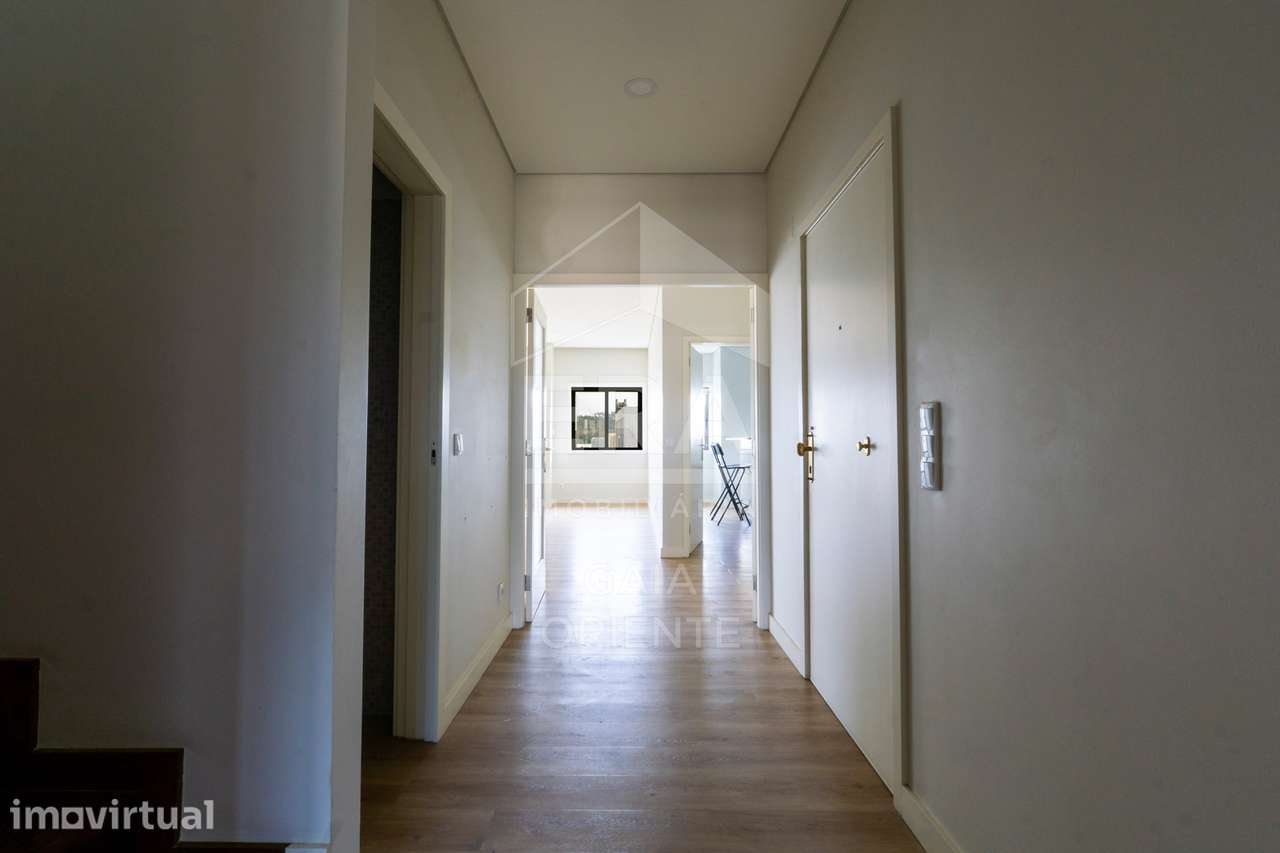 Duplex renovado com terraço e 3 suítes - Grande imagem: 4/59