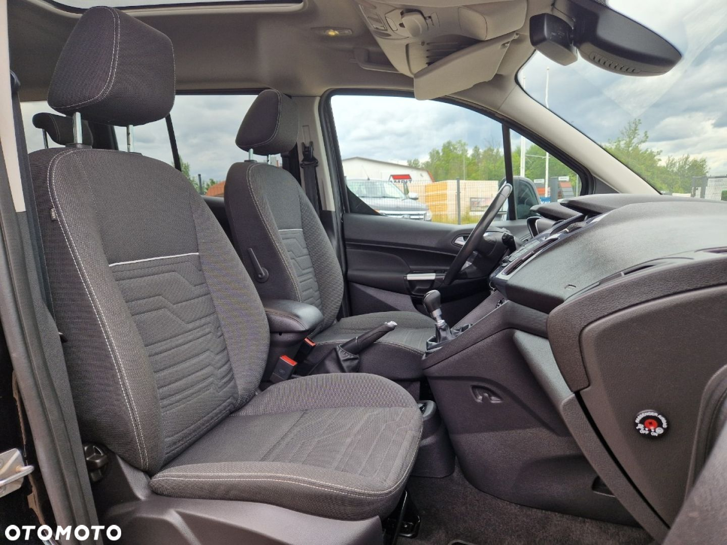 Ford Tourneo Connect Grand 1.6 TDCi Titanium - 26