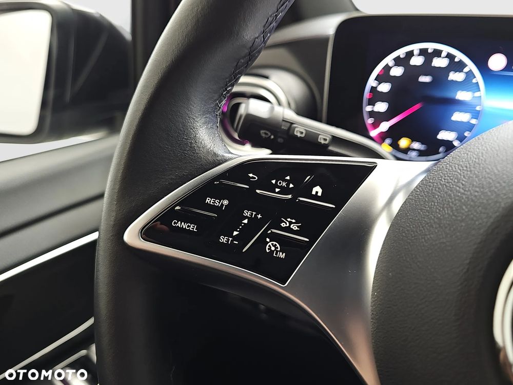 Mercedes-Benz Klasa V 250 d 4-Matic Avantgarde 9G-Tronic (d³ugi) - 14