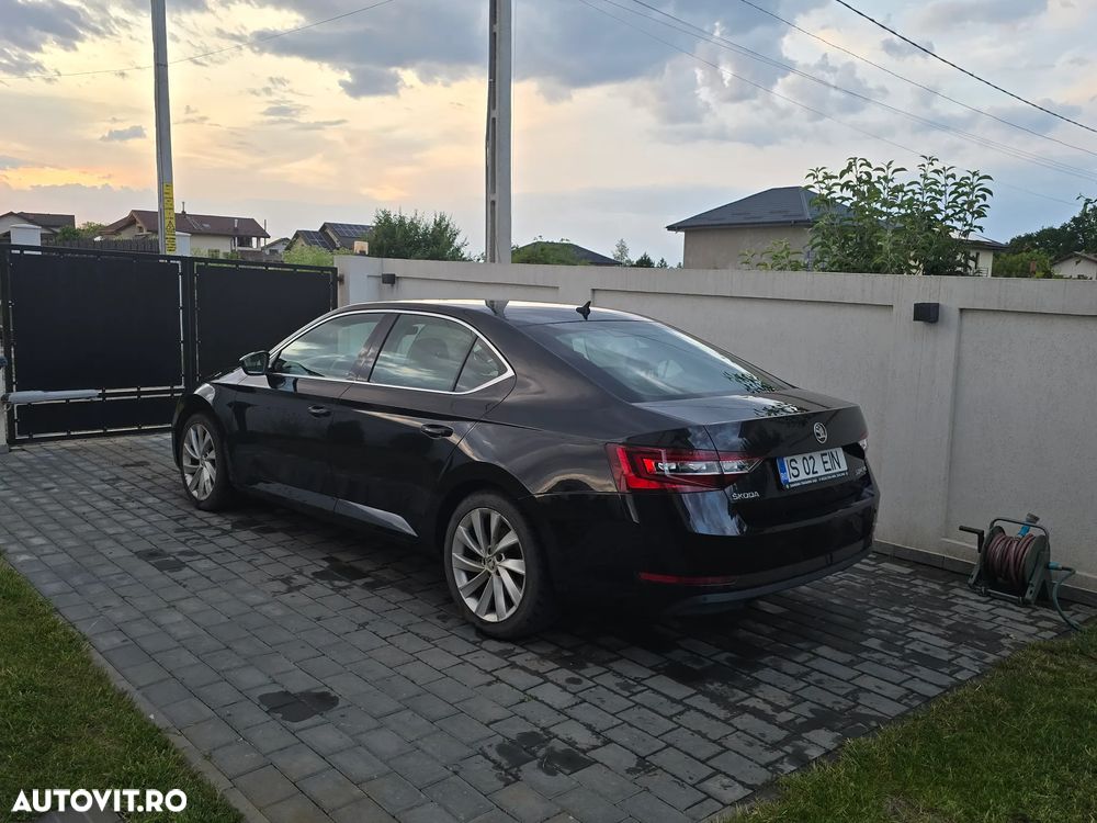 Skoda Superb 2.0 TDI DSG Style - 14