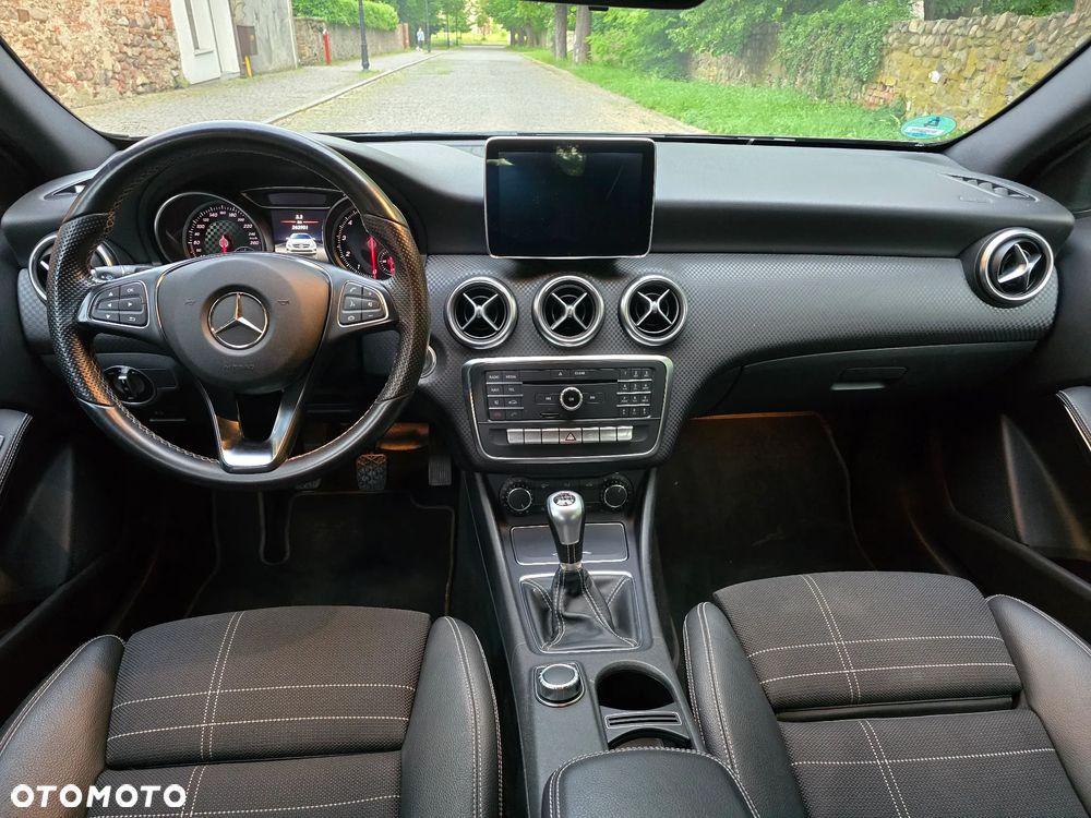 Mercedes-Benz Klasa A 180 BlueEfficiency Edition Style - 14