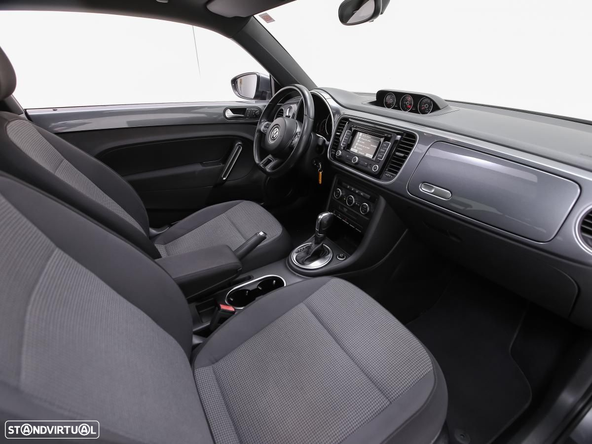 VW New Beetle - 8