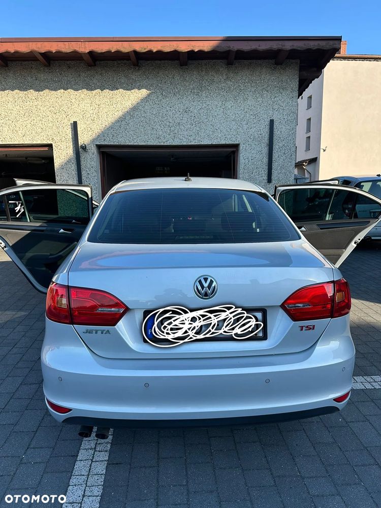 Volkswagen Jetta 1.4 TSI Comfortline - 4